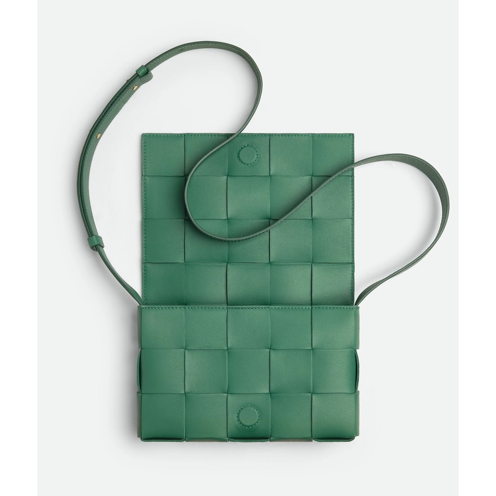 NEW Bottega‎ Veneta Cassette Bag in Mermaid/Gold Leather Crossbody - Picture 2 of 16